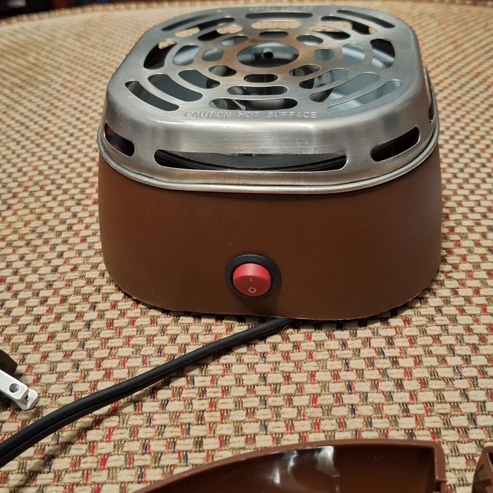 Nostalgia Electric S'mores Maker - Black and Silver